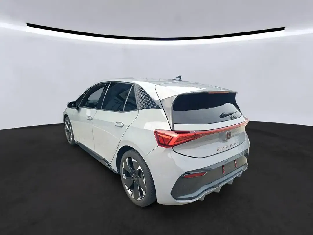 CUPRA Born - Thumbnail 4