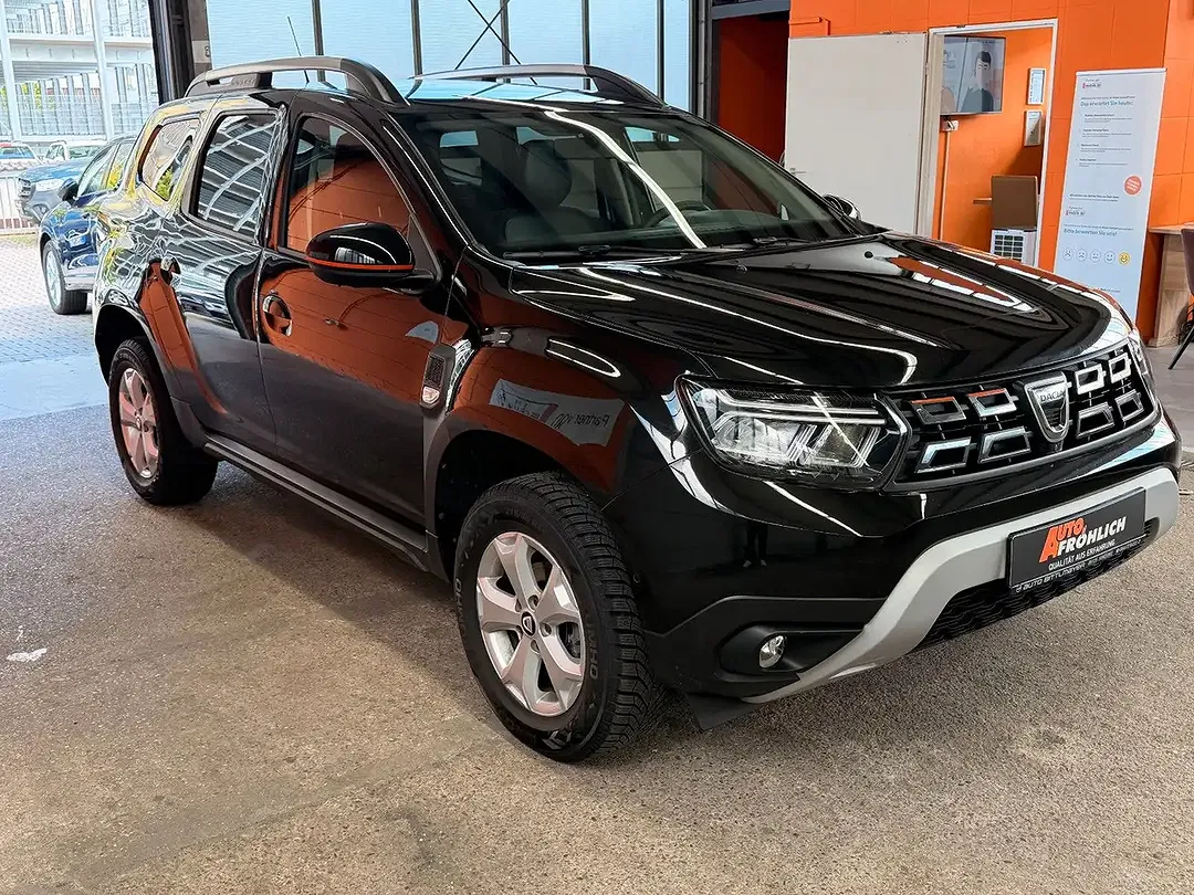 Dacia Duster - Thumbnail 3