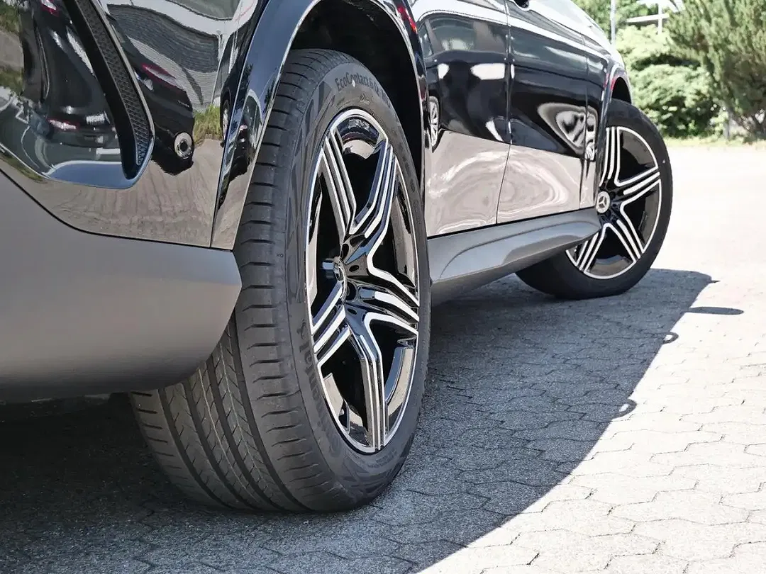 Mercedes-Benz GLC 220 - Thumbnail 5