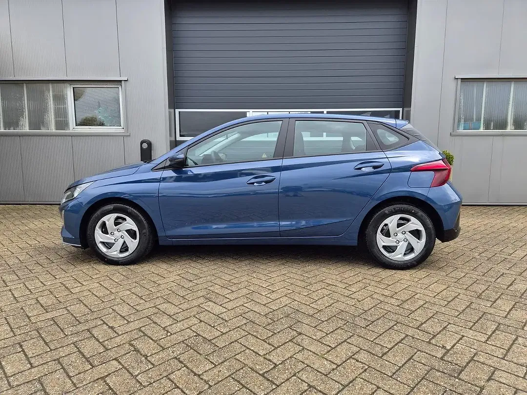 Hyundai i20 - Thumbnail 1