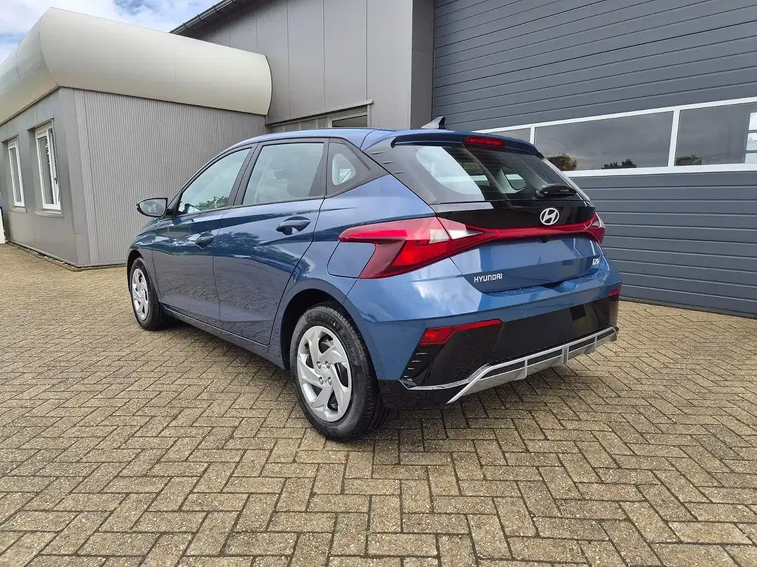 Hyundai i20 - Thumbnail 2