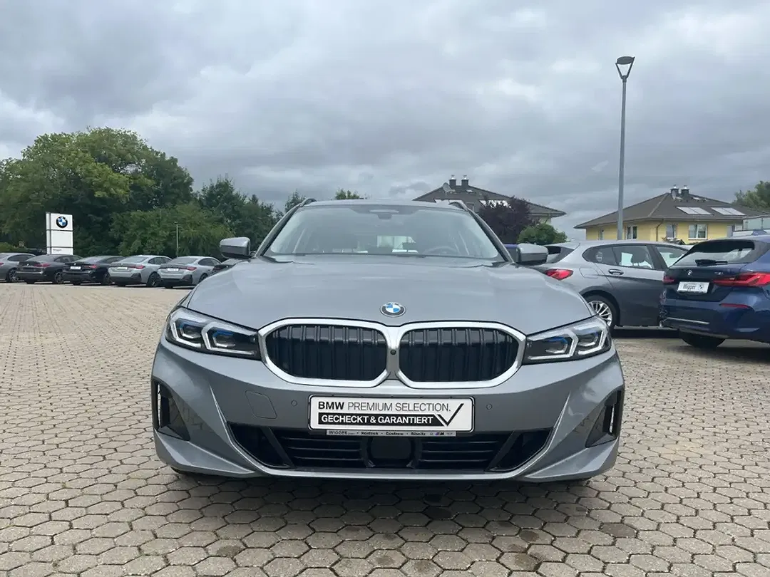 BMW 318 - Thumbnail 13