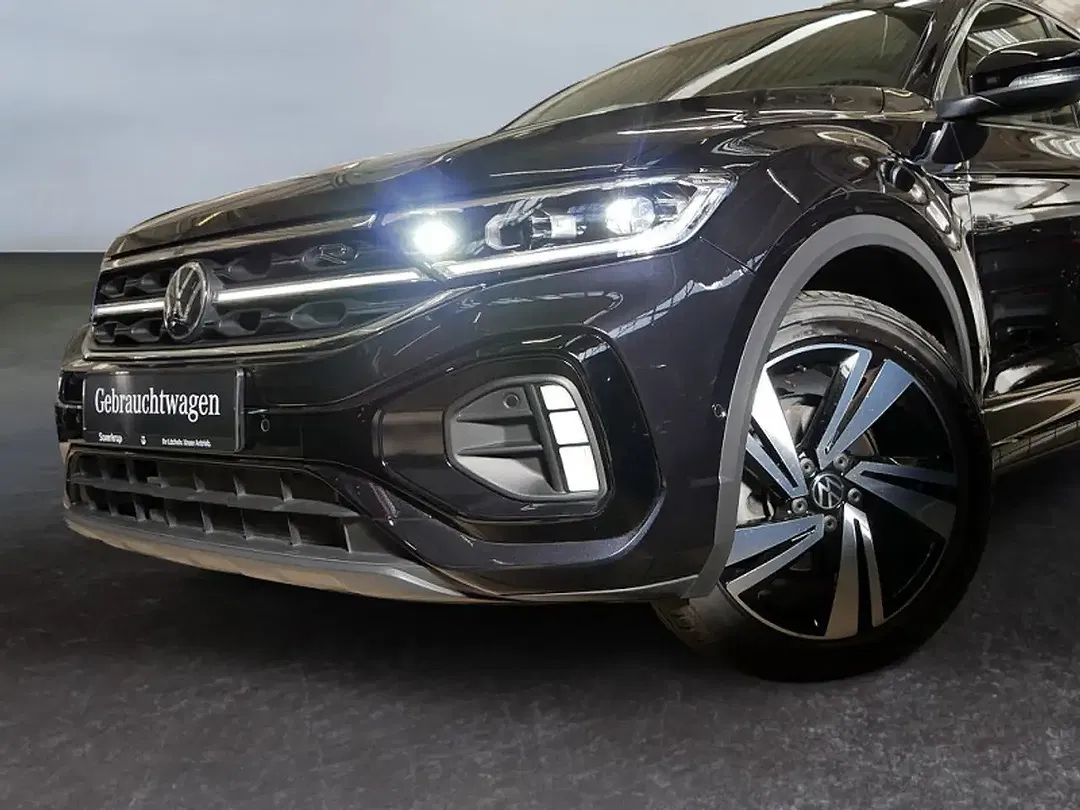 Volkswagen T-Roc - Thumbnail 4