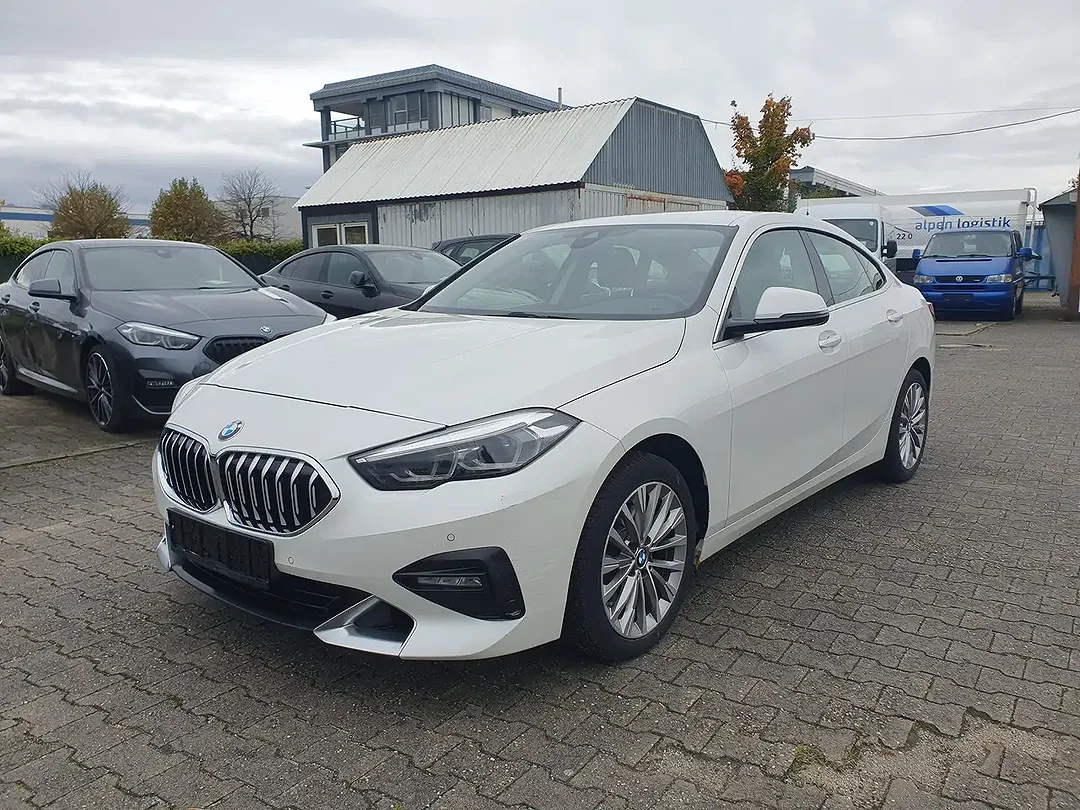 BMW 218 - Afbeelding 1
