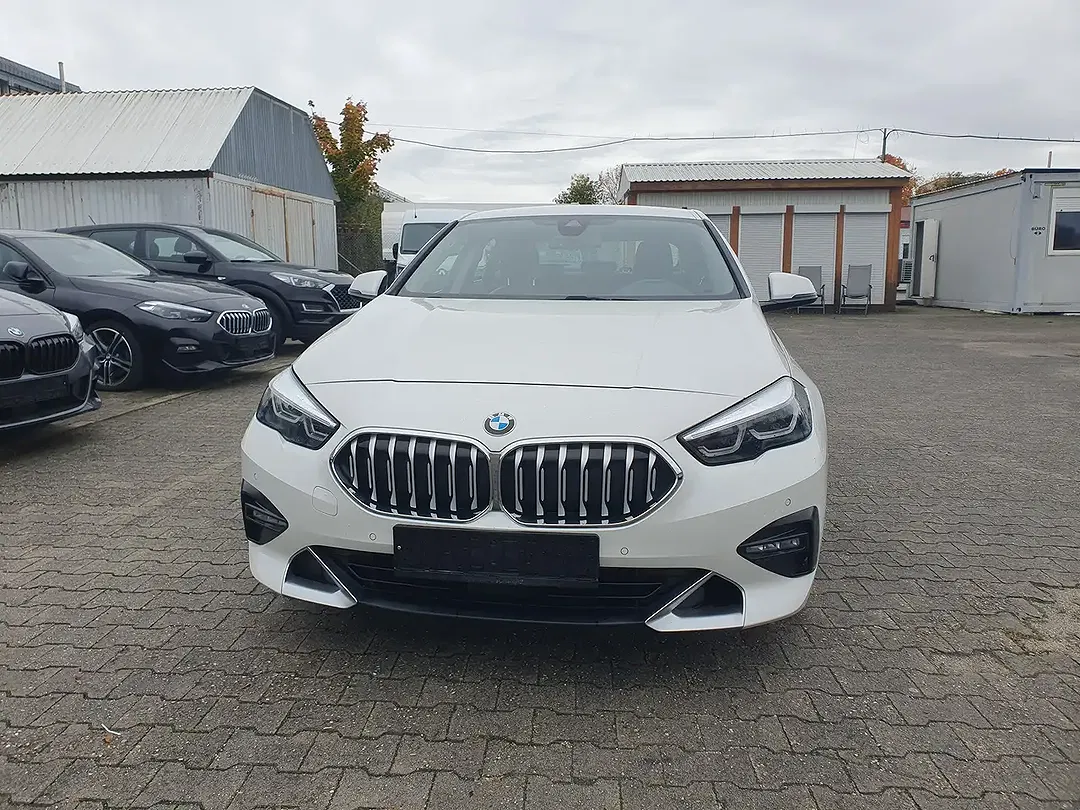 BMW 218 Luxury Line - foto 2