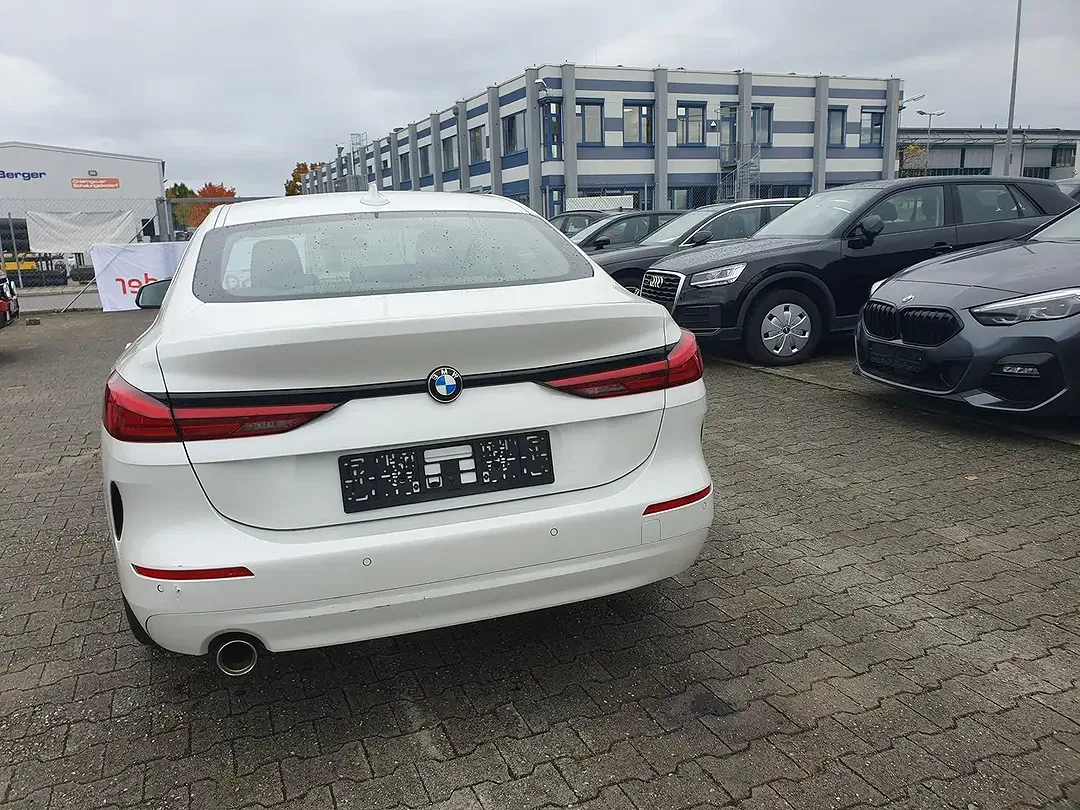 BMW 218 - Thumbnail 7