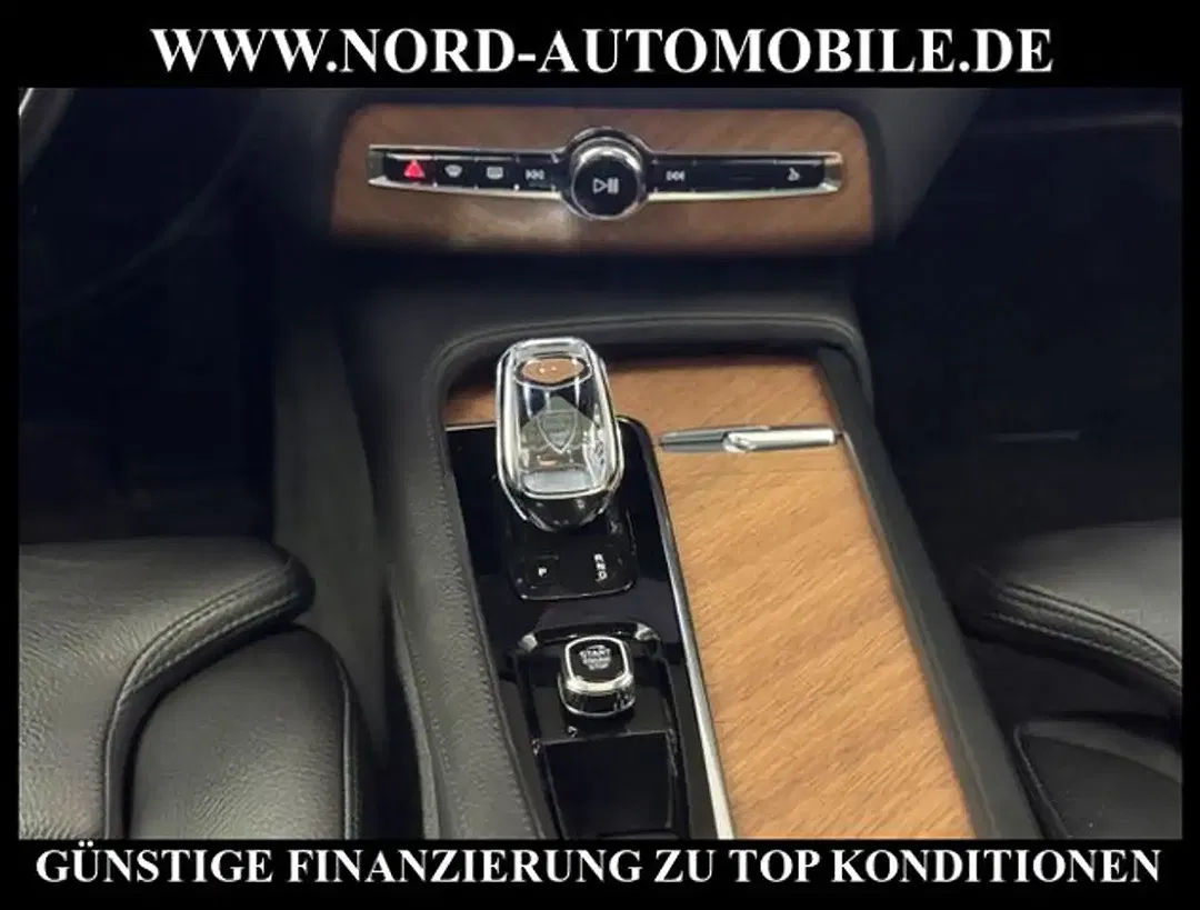 Volvo XC90 - Thumbnail 23
