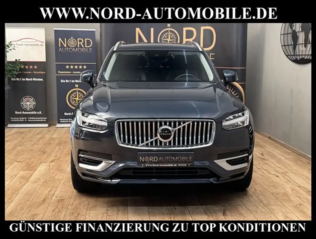Volvo XC90 - Thumbnail 2