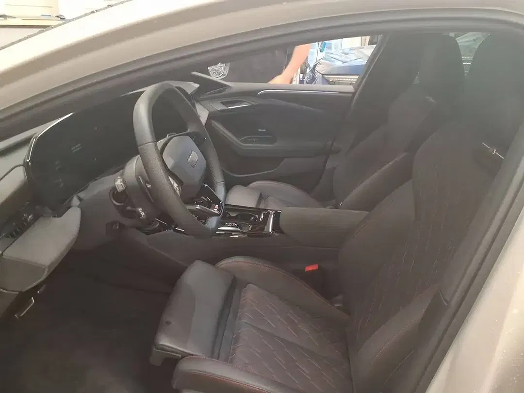 Audi S6 - Thumbnail 3