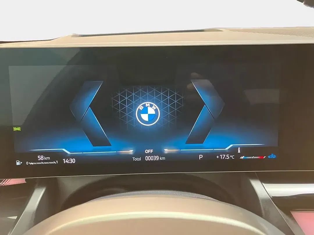 BMW 520 - Thumbnail 12