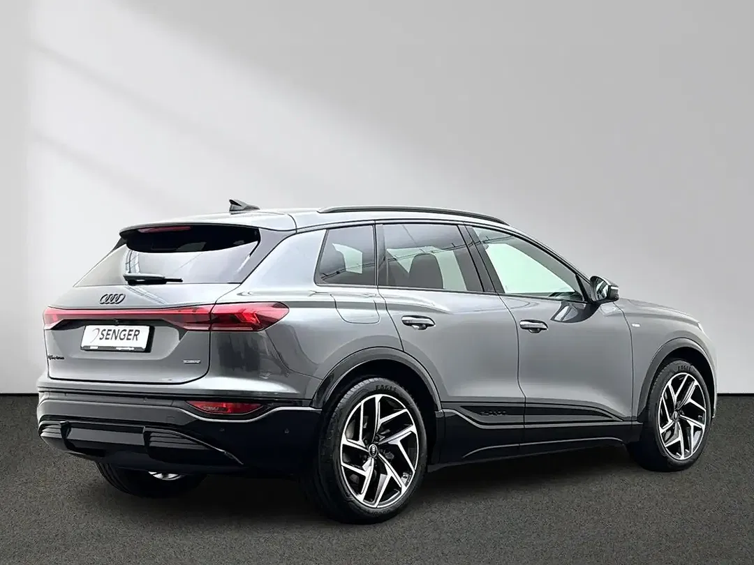 Audi Q6 e-tron quattro - foto 2