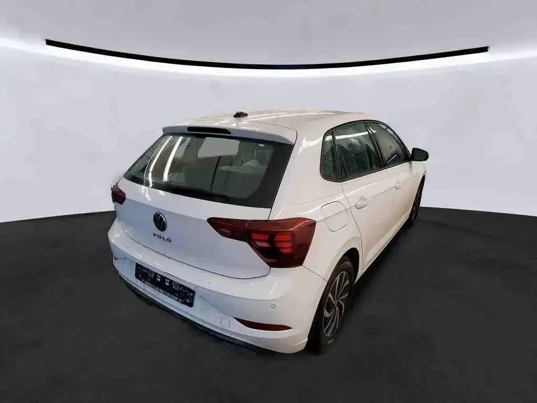 Volkswagen Polo - Thumbnail 4