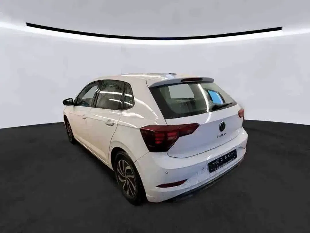 Volkswagen Polo - Thumbnail 5