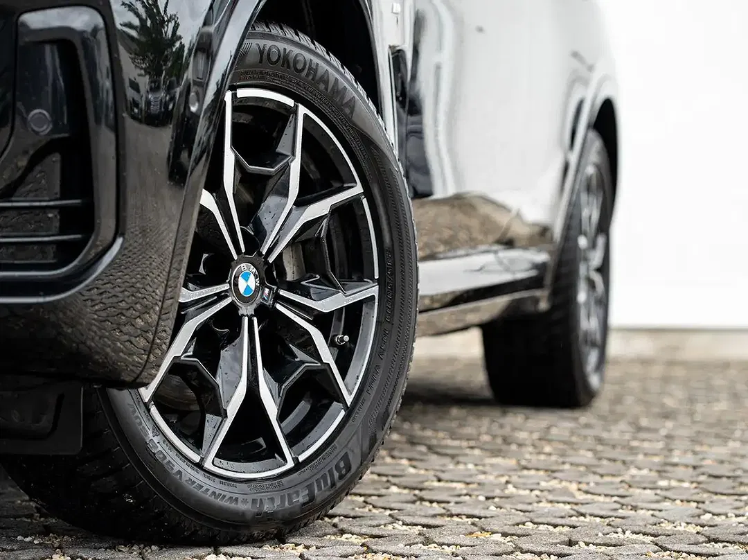 BMW X4 - Thumbnail 5