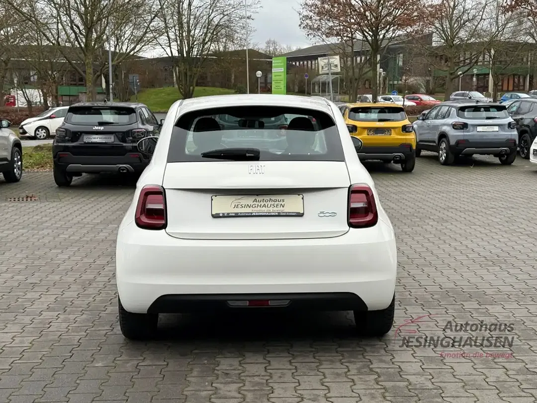 Fiat 500e - Thumbnail 7