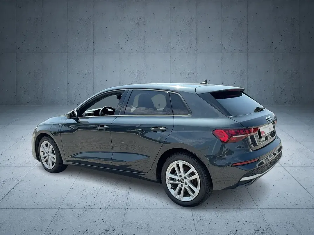 Audi A3 - Thumbnail 3