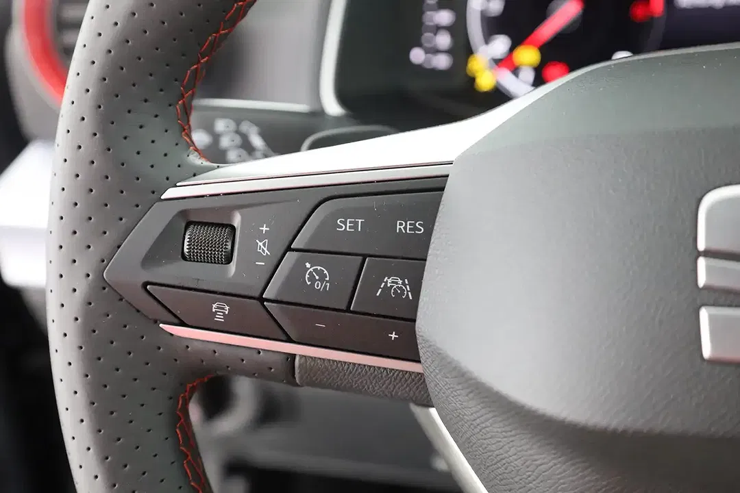 SEAT Ibiza - Thumbnail 14