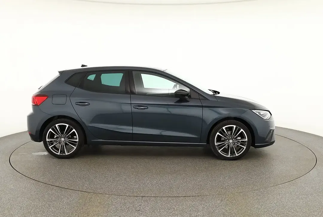 SEAT Ibiza - Thumbnail 5