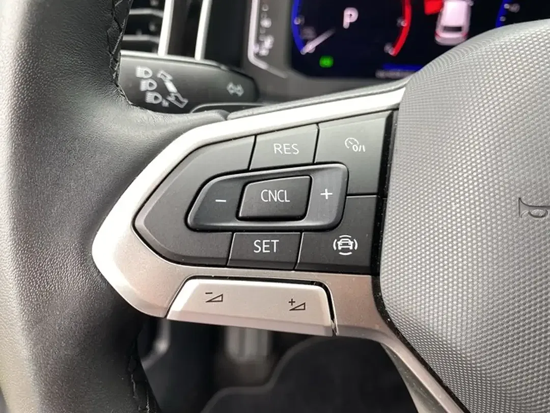 Volkswagen Polo - Thumbnail 13