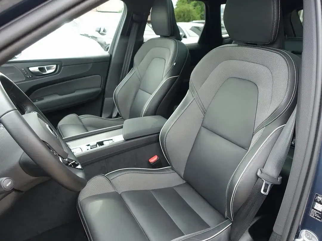 Volvo XC60 - Thumbnail 11