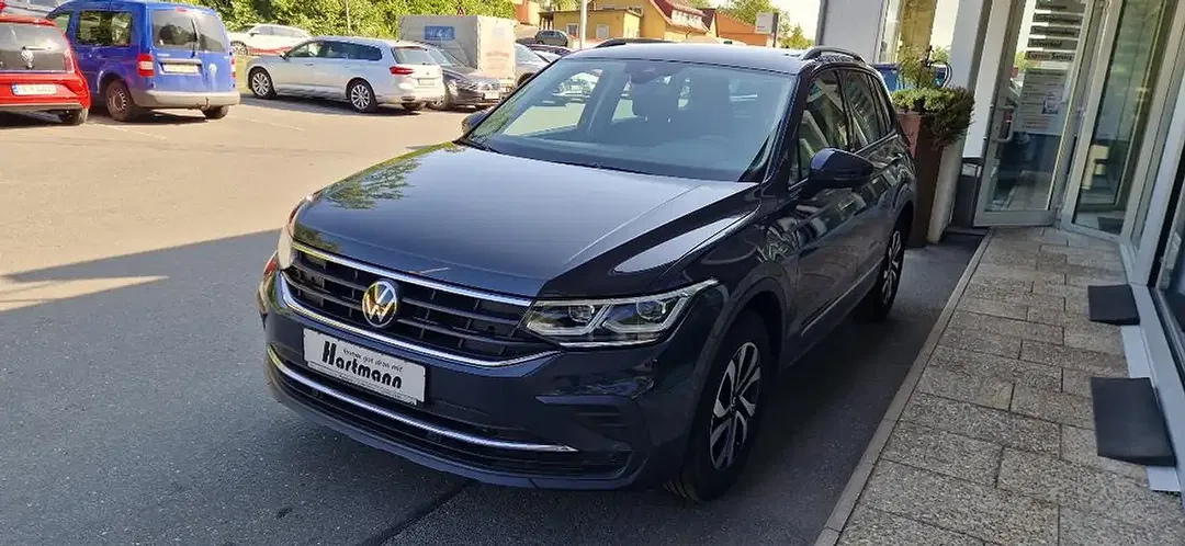 Volkswagen Tiguan 1.5 TSI DSG Active - foto 1