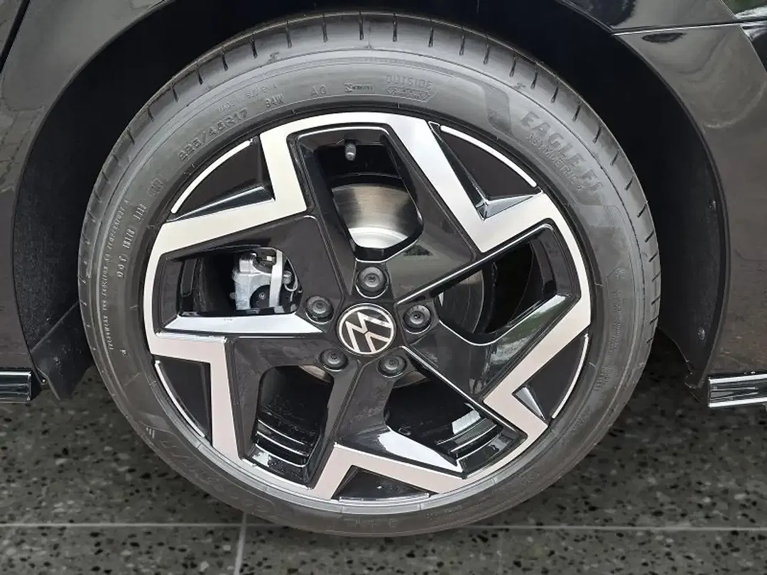 Volkswagen Golf - Thumbnail 11