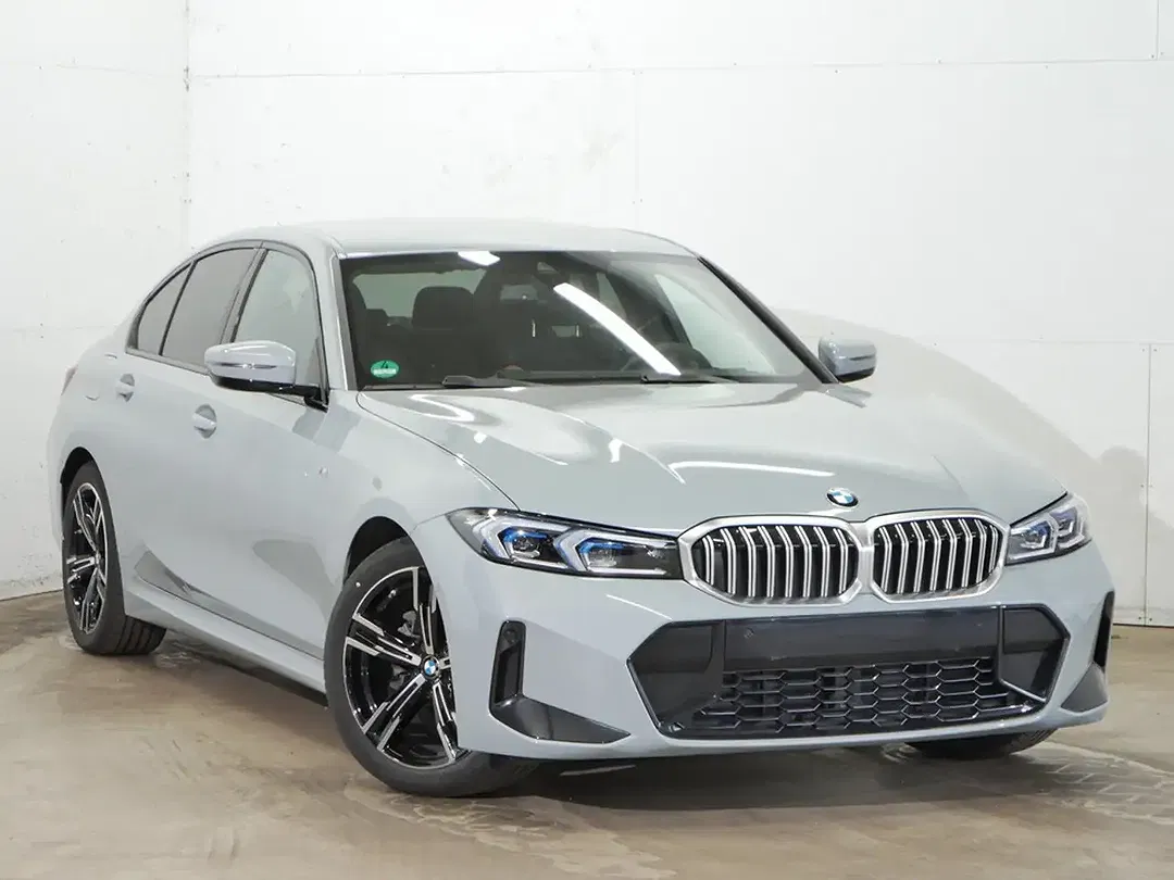 BMW 318 - Thumbnail 2