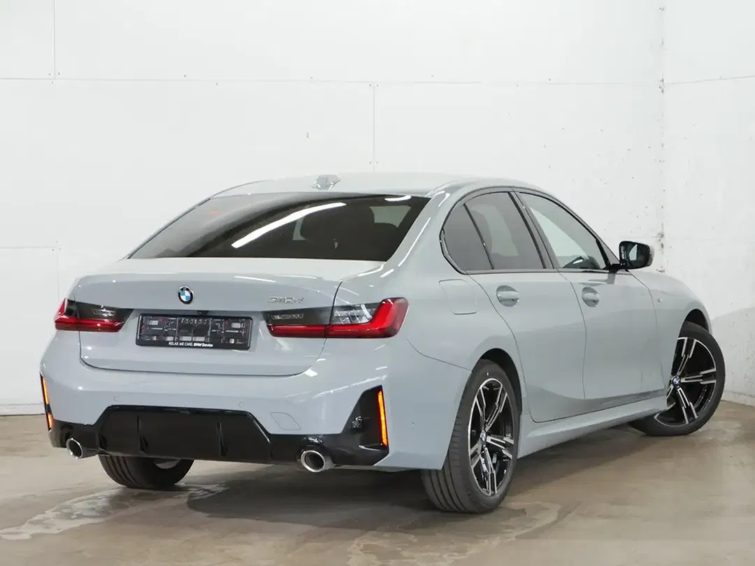 BMW 318 - Thumbnail 4