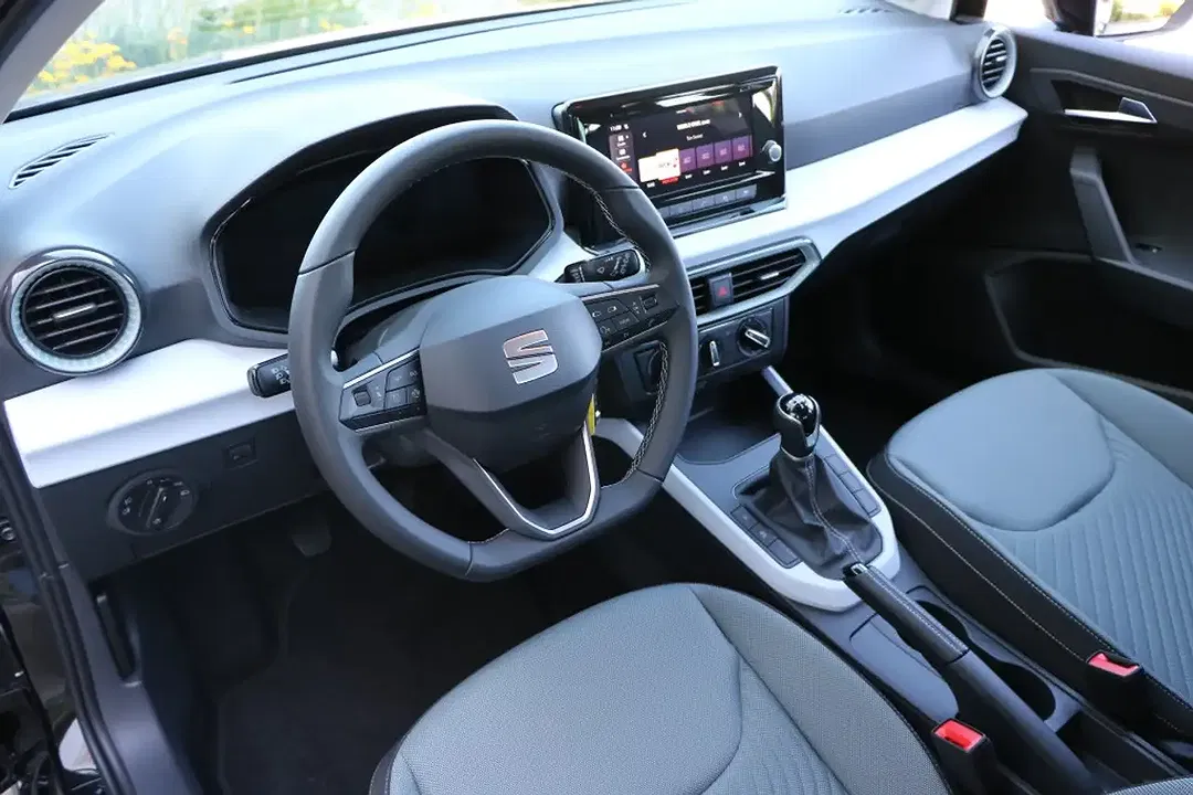 SEAT Ibiza - Thumbnail 10