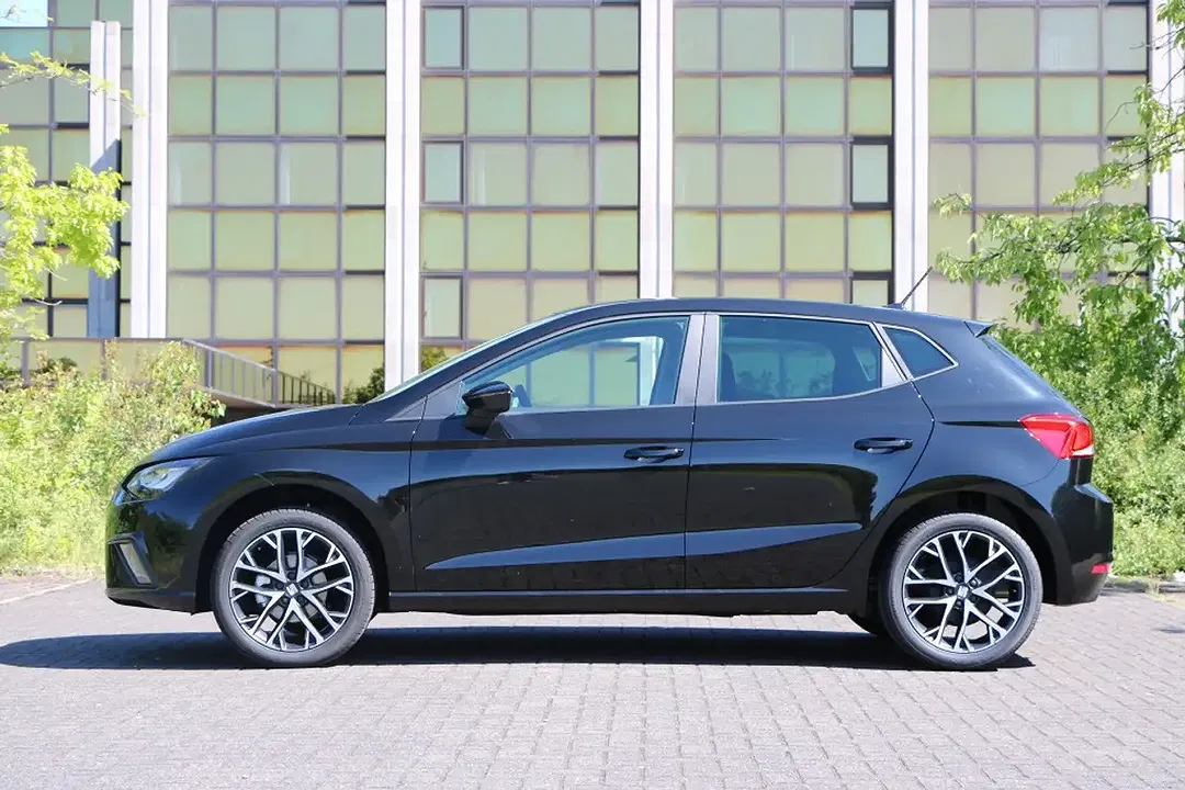 SEAT Ibiza - Thumbnail 2