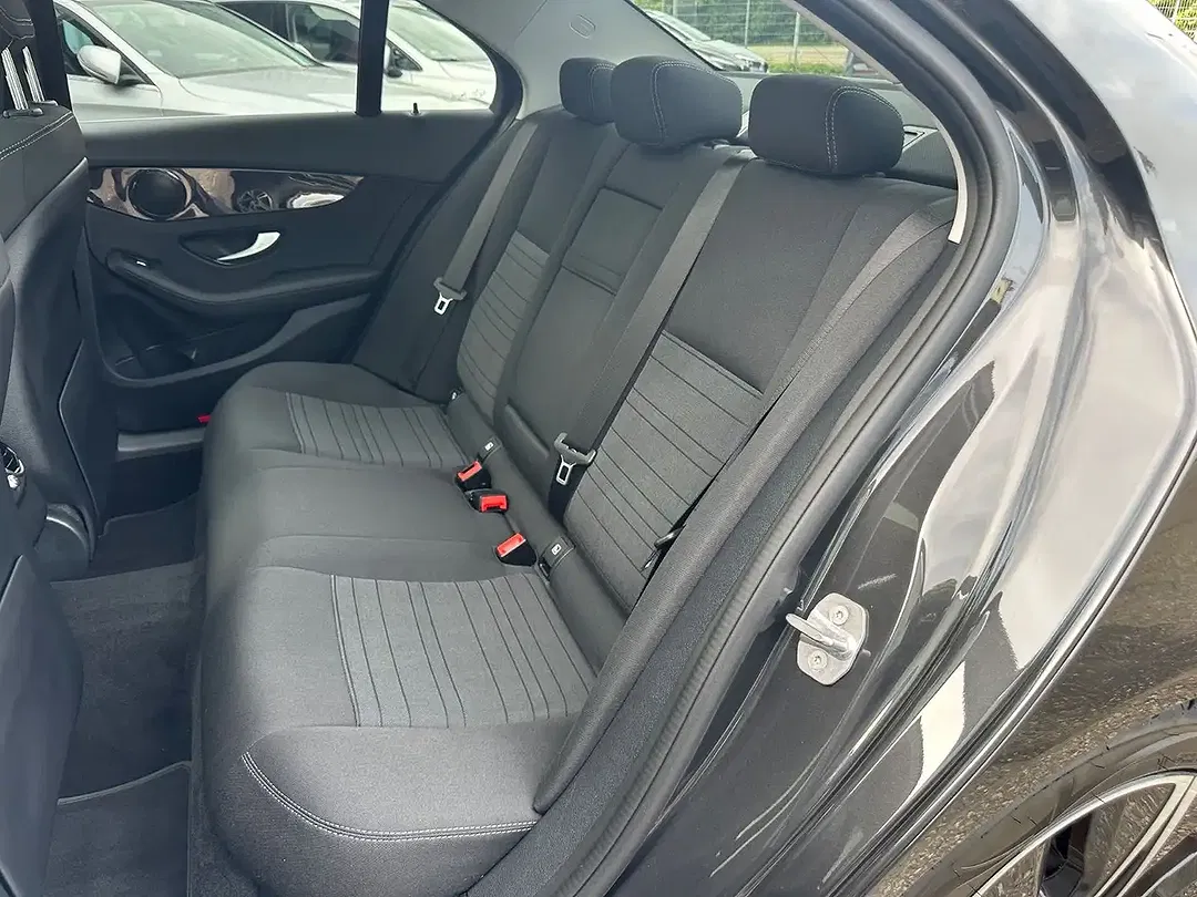 Mercedes-Benz C 180 - foto 8