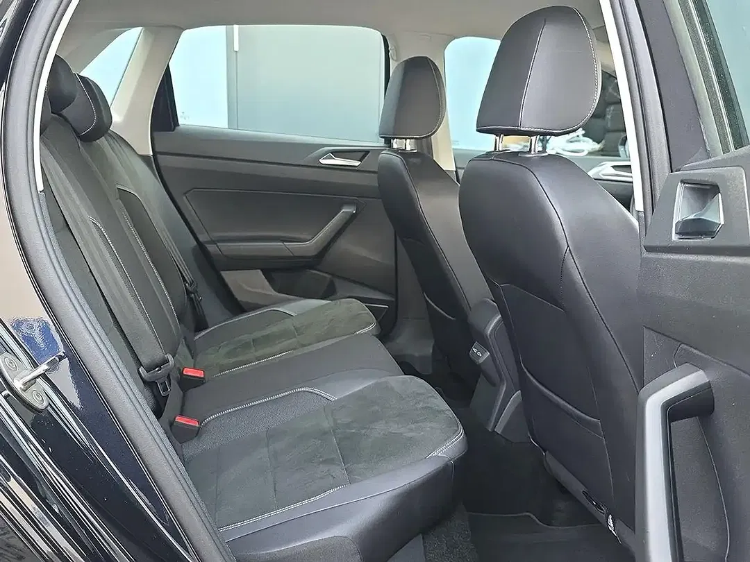 Volkswagen Polo - Thumbnail 6