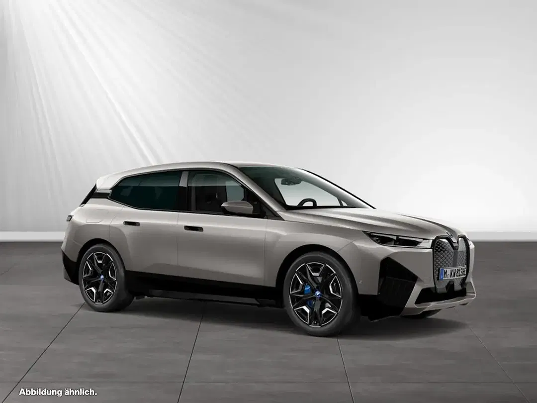 BMW iX - Thumbnail 9
