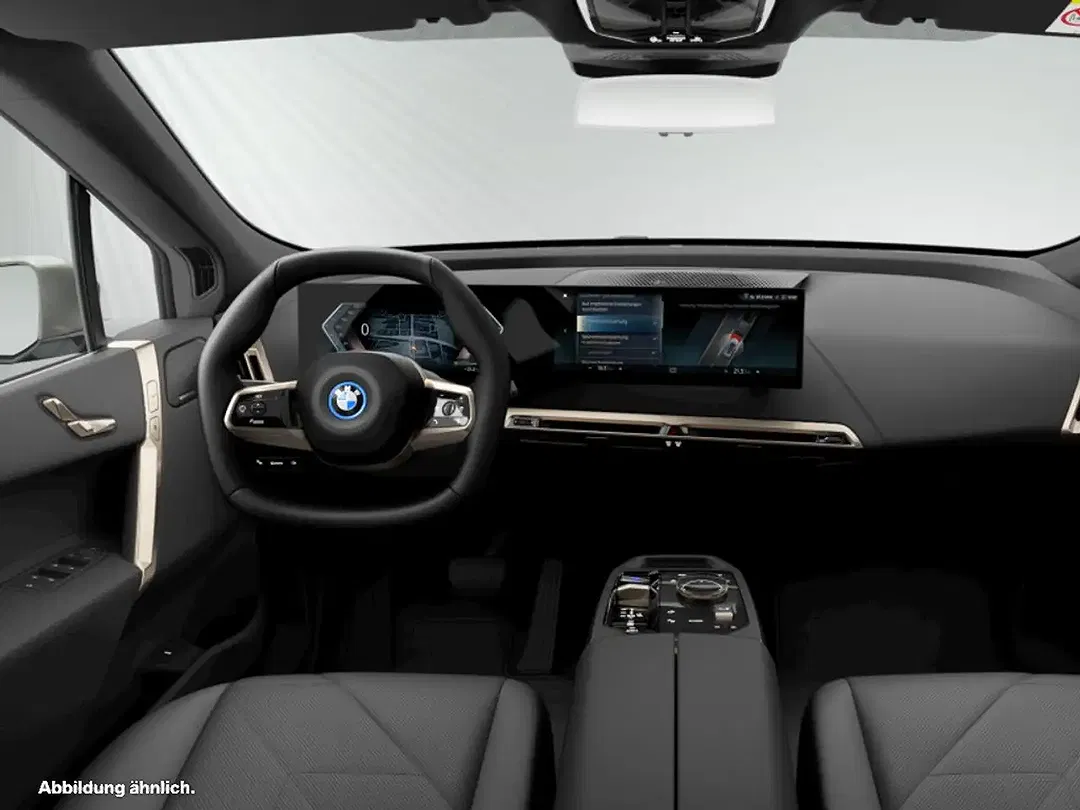 BMW iX - Thumbnail 4