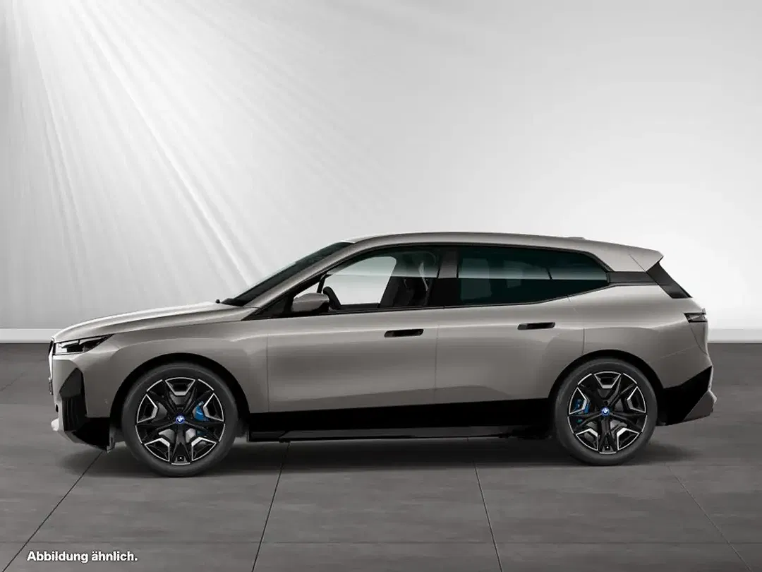 BMW iX - Thumbnail 5