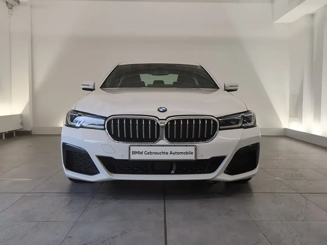 BMW 530 - Thumbnail 1