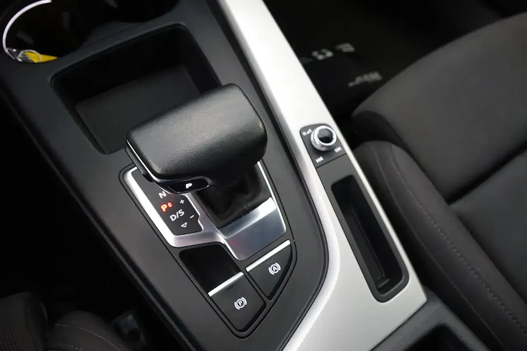 Audi A4 - Thumbnail 14
