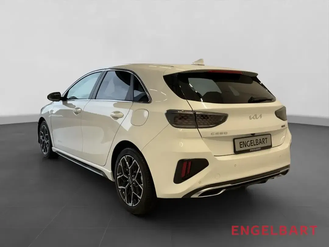 Kia Ceed / cee'd - Thumbnail 3