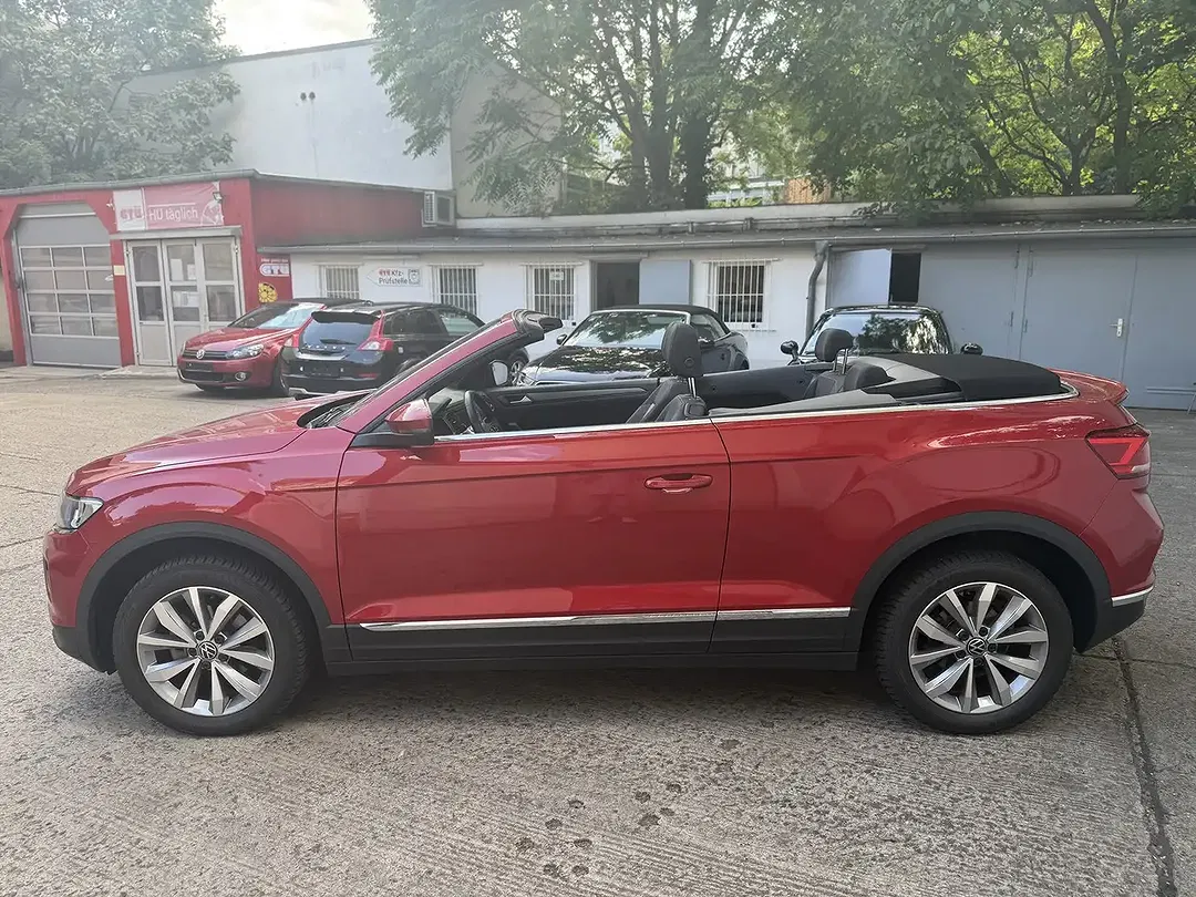 Volkswagen T-Roc - Thumbnail 5
