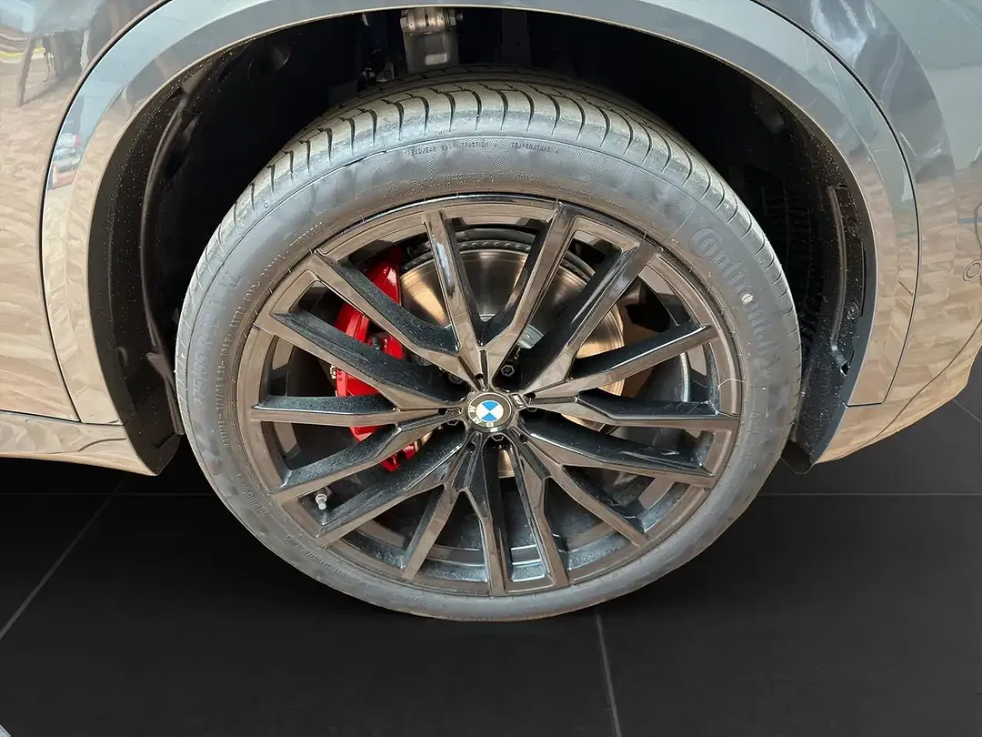 BMW X5 - Thumbnail 8