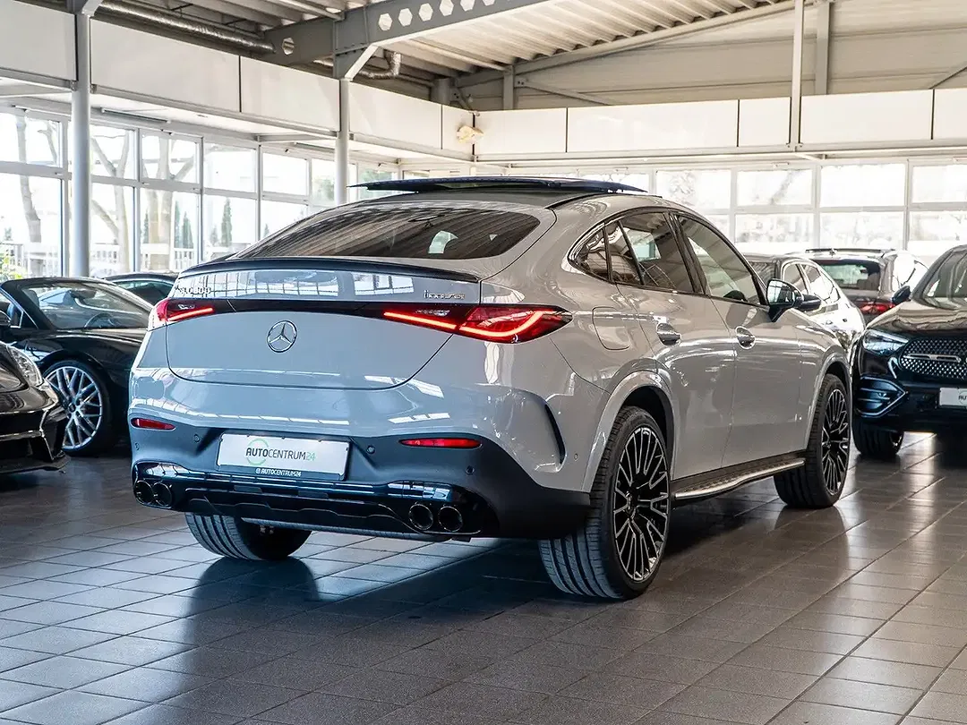 Mercedes-Benz GLC 300 - Thumbnail 12