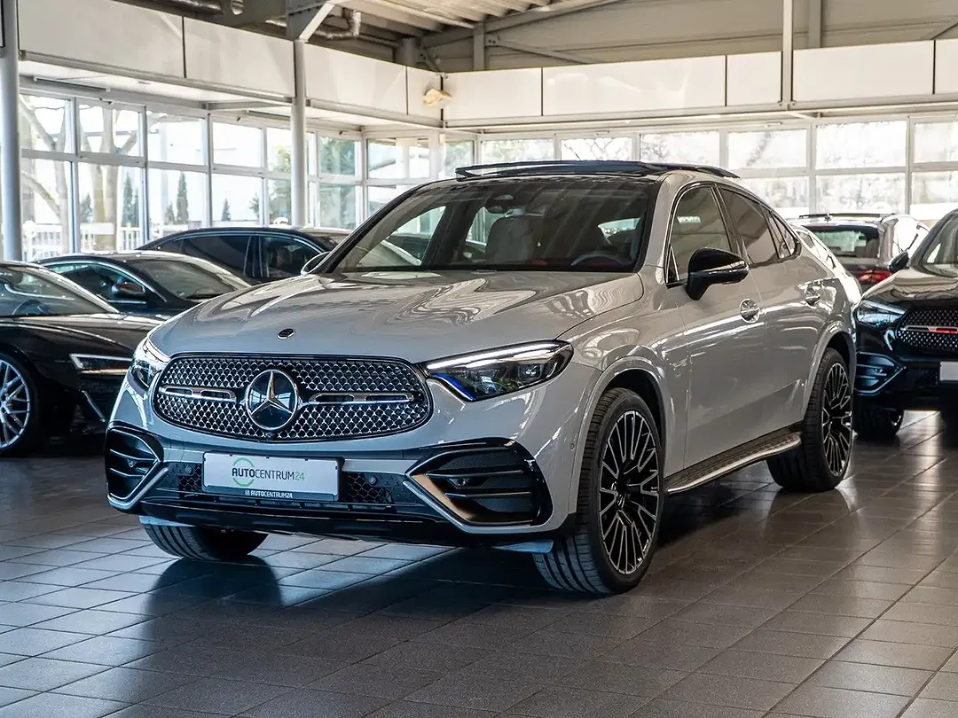 Mercedes-Benz GLC 300 - Thumbnail 2