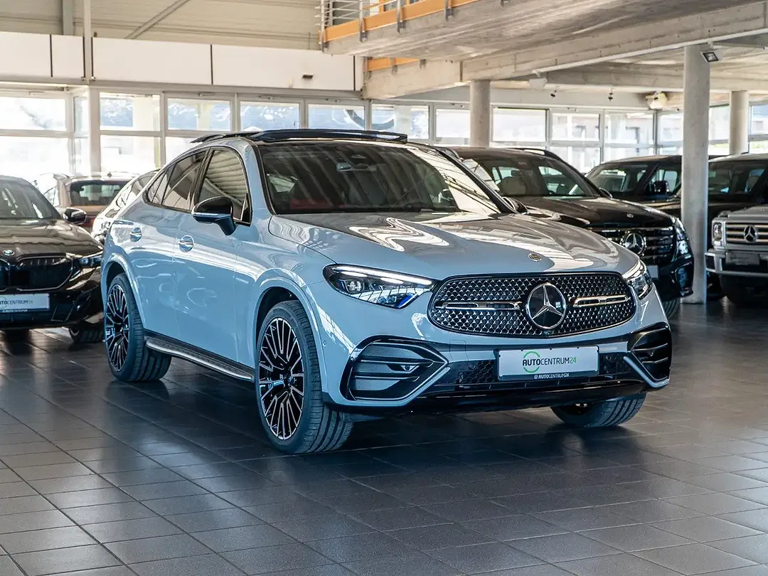 Mercedes-Benz GLC 300 - Thumbnail 4