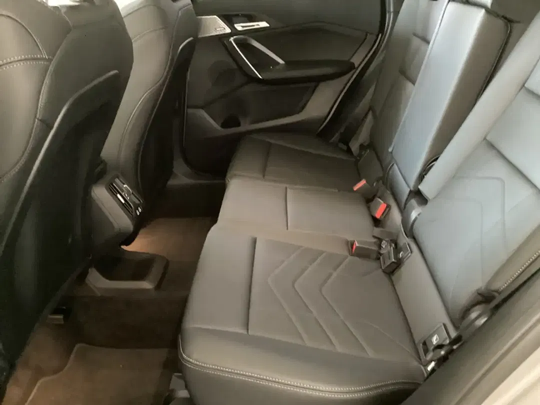 BMW X1 - Thumbnail 11