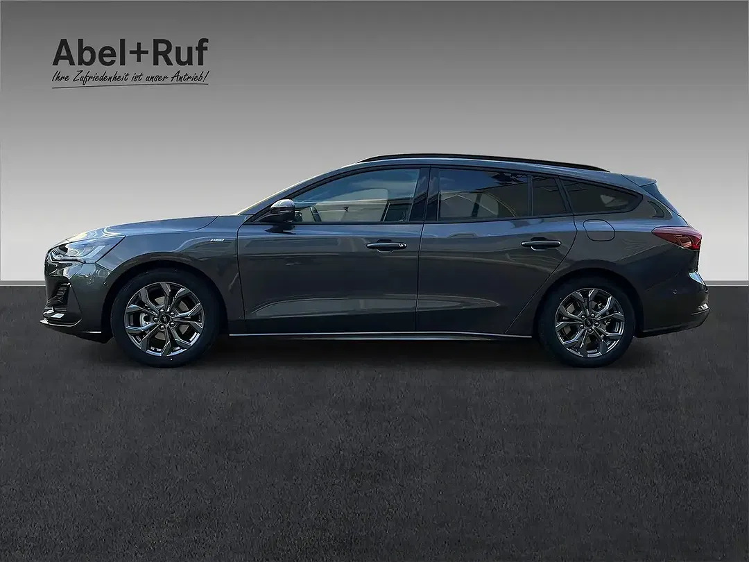 Ford Focus - Thumbnail 5