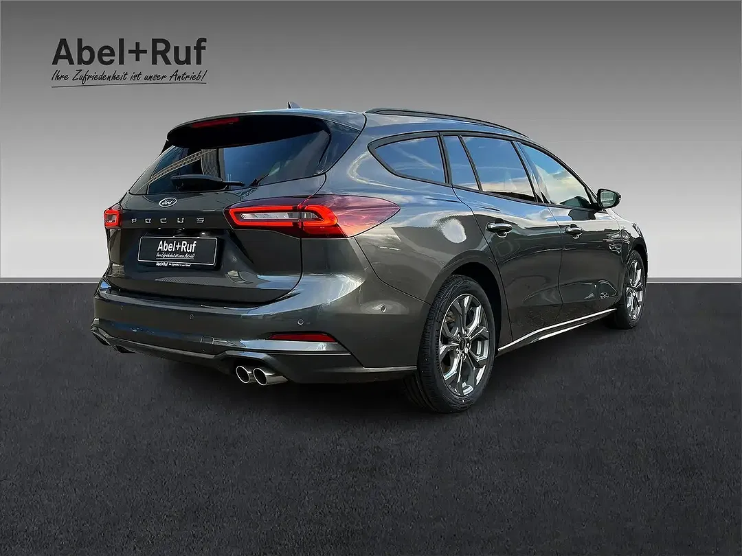 Ford Focus - Thumbnail 7
