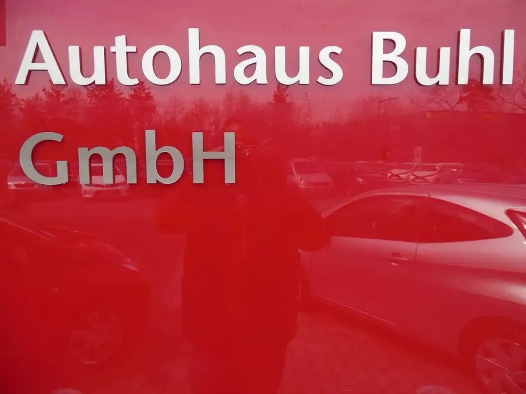 Toyota Yaris - Thumbnail 14
