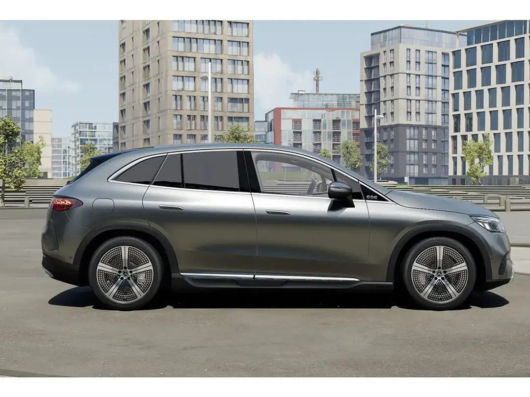 Mercedes-Benz EQE SUV - Thumbnail 9