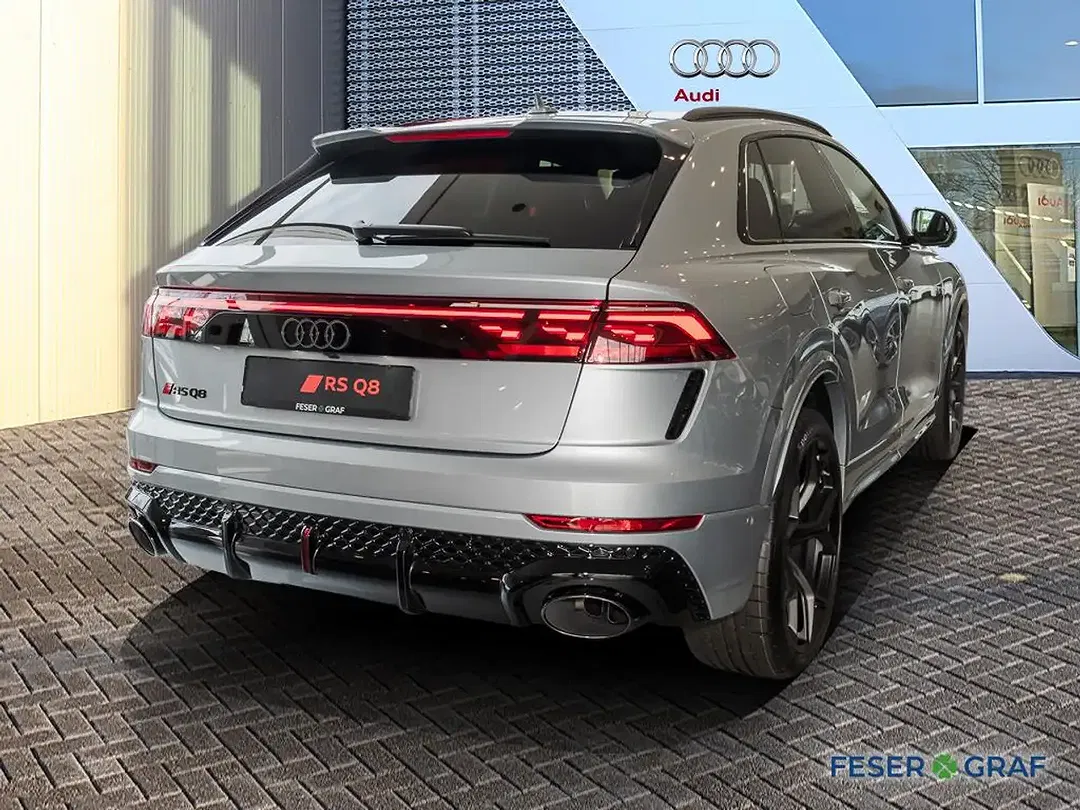Audi RS Q8 performance - foto 2