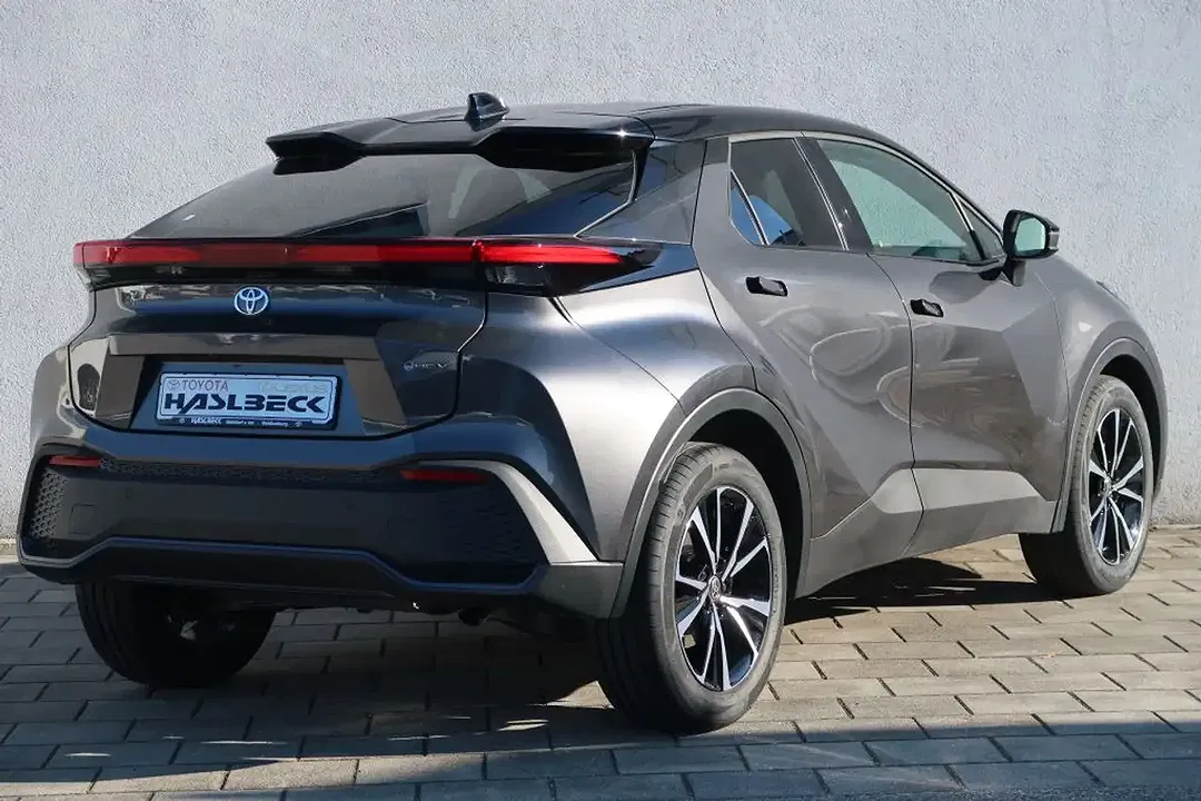 Toyota C-HR - Thumbnail 5